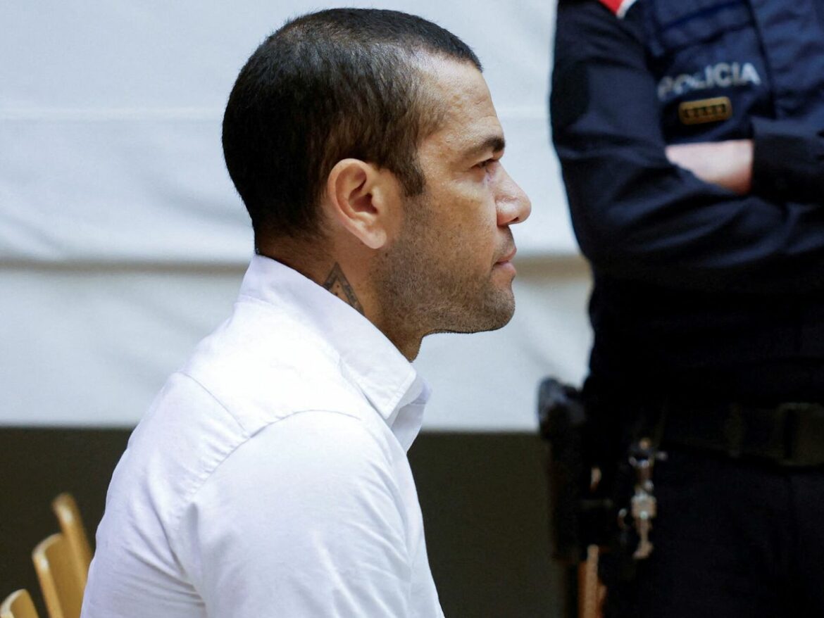Dani Alves podrá salir en libertad provisional pagando un millón de euros de fianza