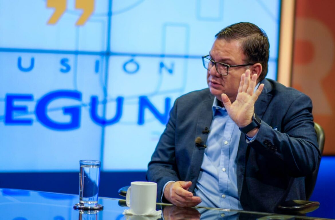 Diputado Guevara: «El presidente de la Asamblea Legislativa seguirá siendo Ernesto Castro»