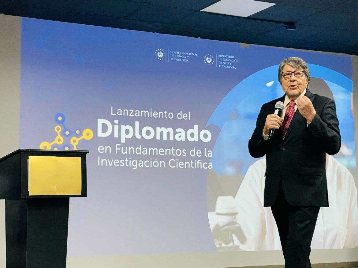 Falleció el viceministro de Educación, Ricardo Cardona