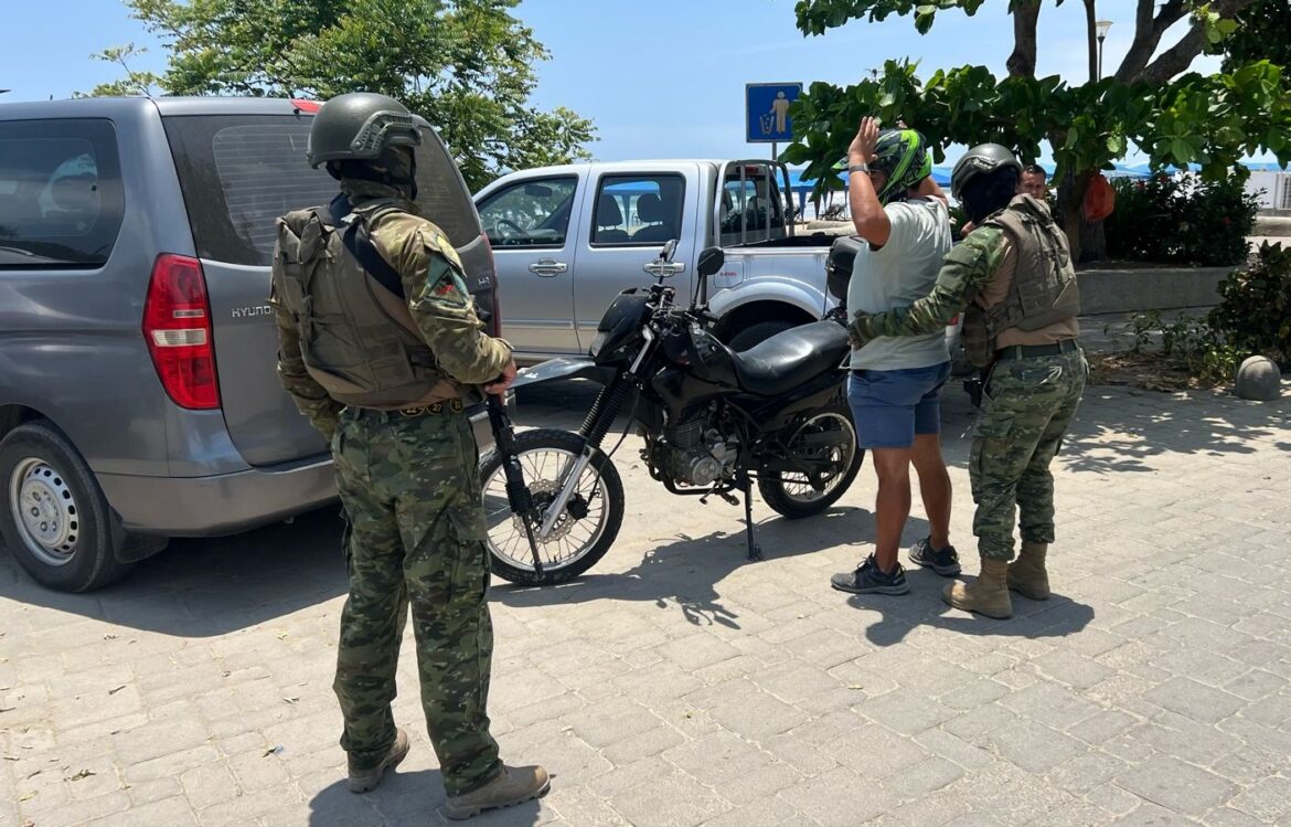 Cinco turistas asesinados en Puerto López, Ecuador