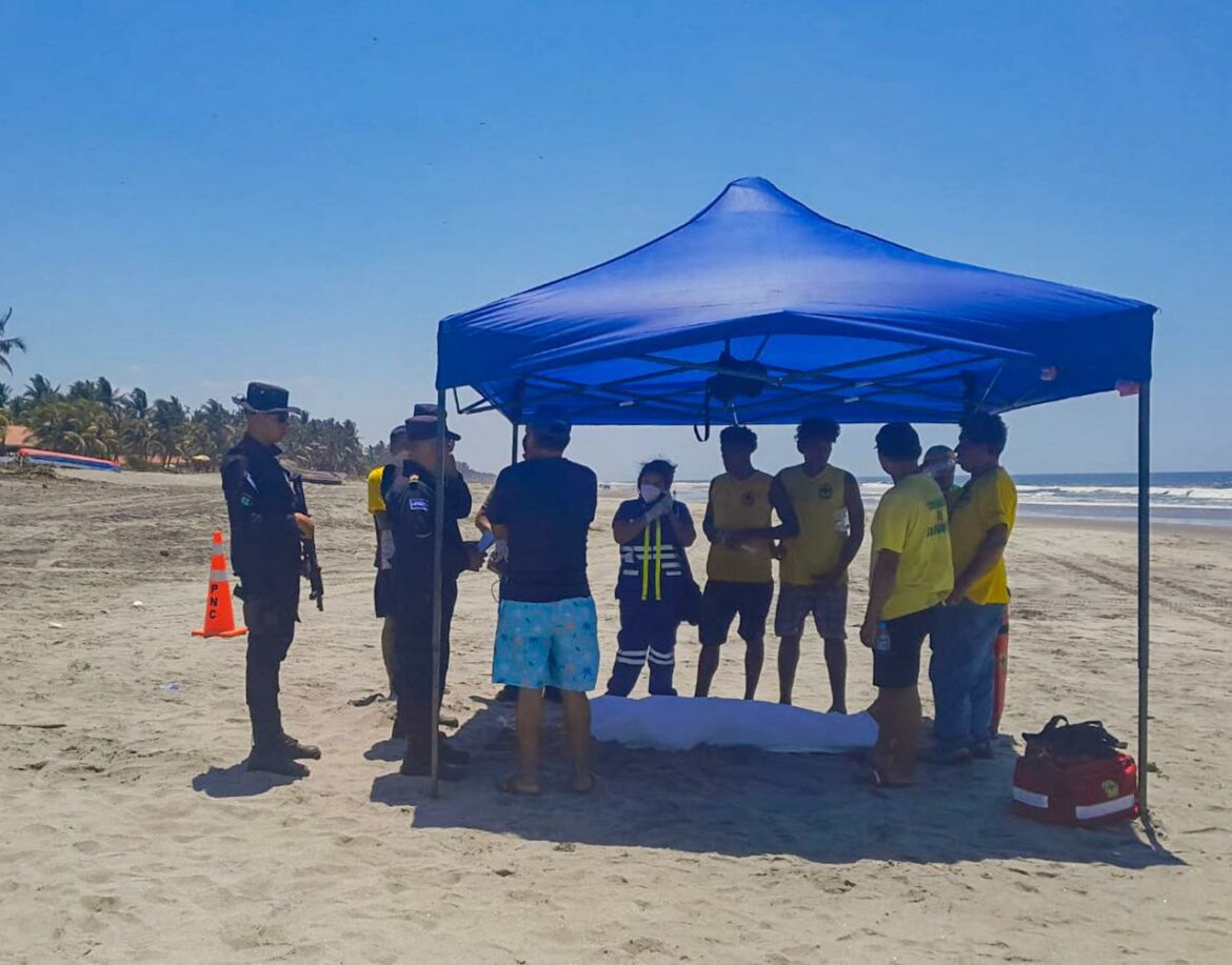 Un hombre de 63 años murió ahogado en la playa San Luis La Herradura