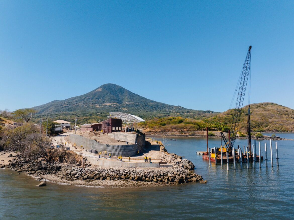 Inicia la construcción de un muelle en Punta Chiquirín, La Unión