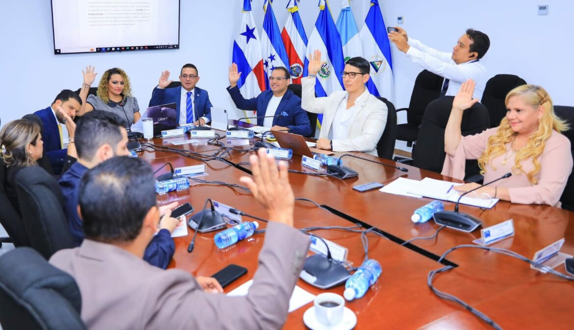Dictamen favorable para ratificar el Acuerdo entre la República de El Salvador y el Instituto Global para el Crecimiento Verde