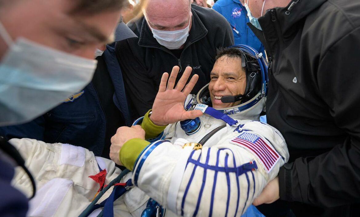 Frank Rubio fue uno de los 12 seleccionados entre 18 mil personas para ingresar a la NASA