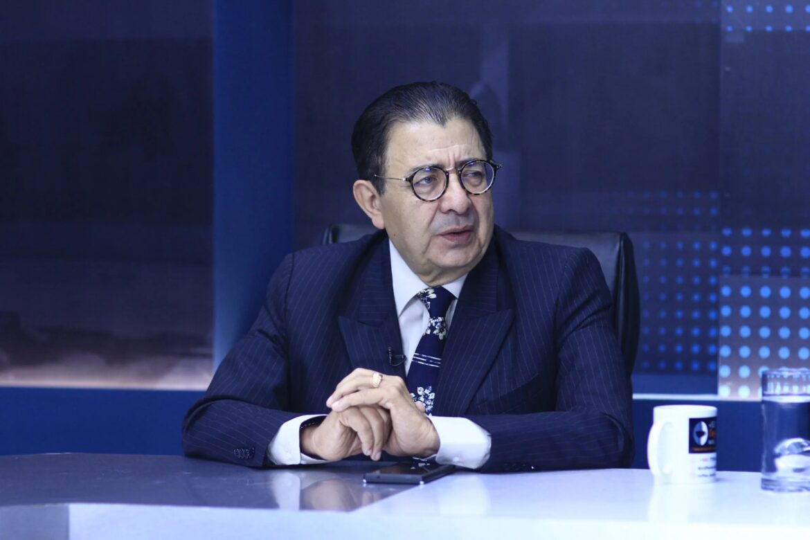 Ronal Umaña admite que fue uno de los creadores de la Ley del FODES, normativa que permitió la corrupción en las alcaldías