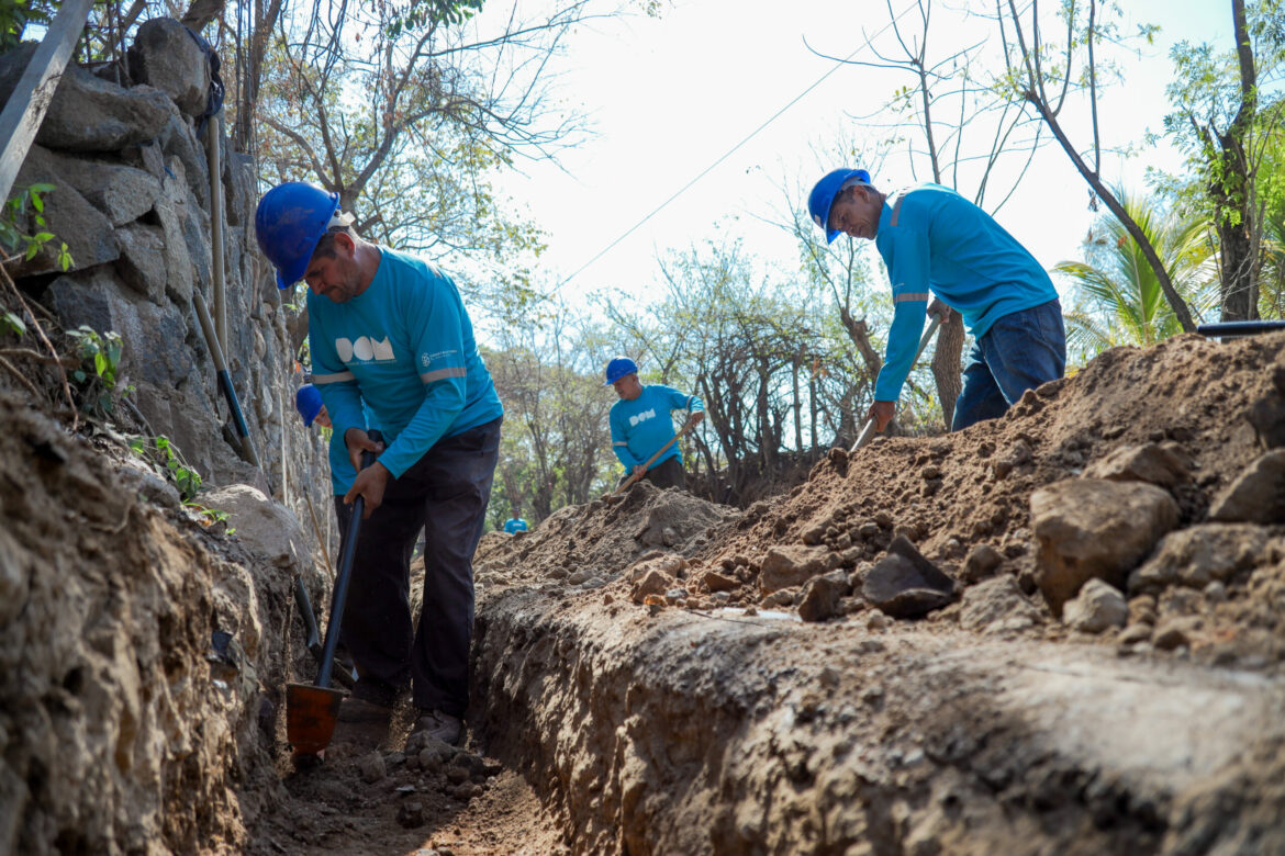 La DOM avanza en el mejoramiento de la calle rural entre Quelepa y Moncagua