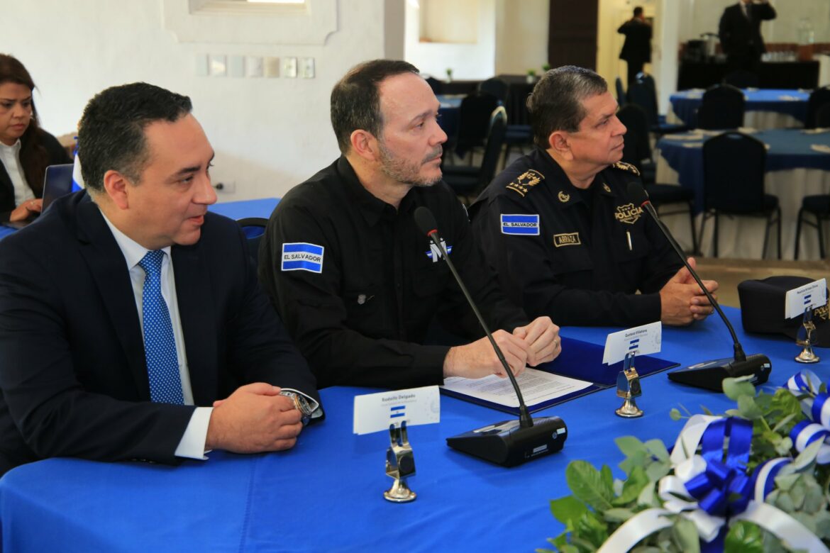 Gabinete de Seguridad se reúne con sus homólogos de Guatemala y Honduras para compartir detalles sobre las estrategias del modelo Bukele
