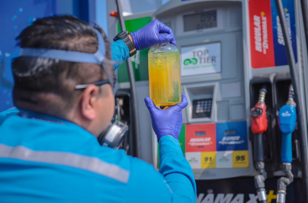 Dirección de Hidrocarburos inspecciona calidad de combustible líquido en gasolineras