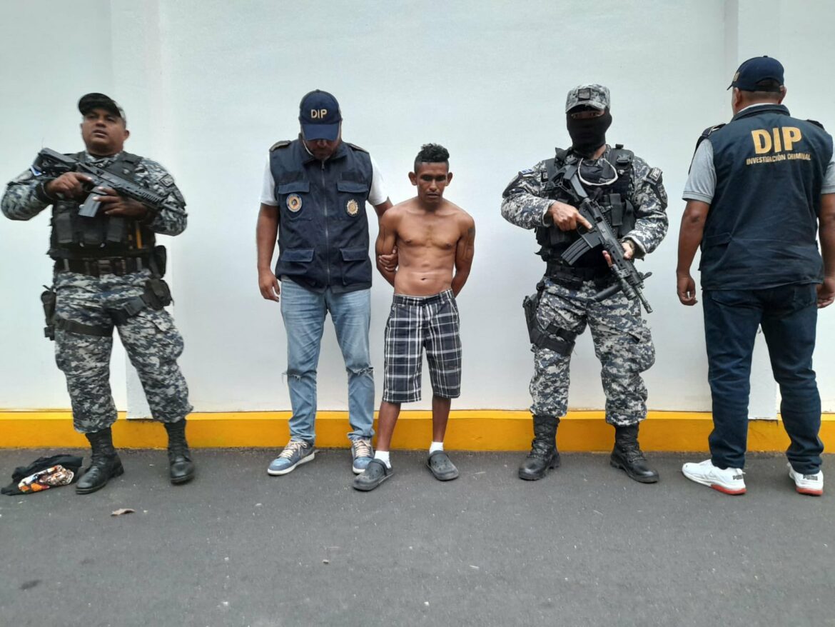 Capturan en Guatemala a salvadoreño señalado de pertenecer a la pandilla 18S