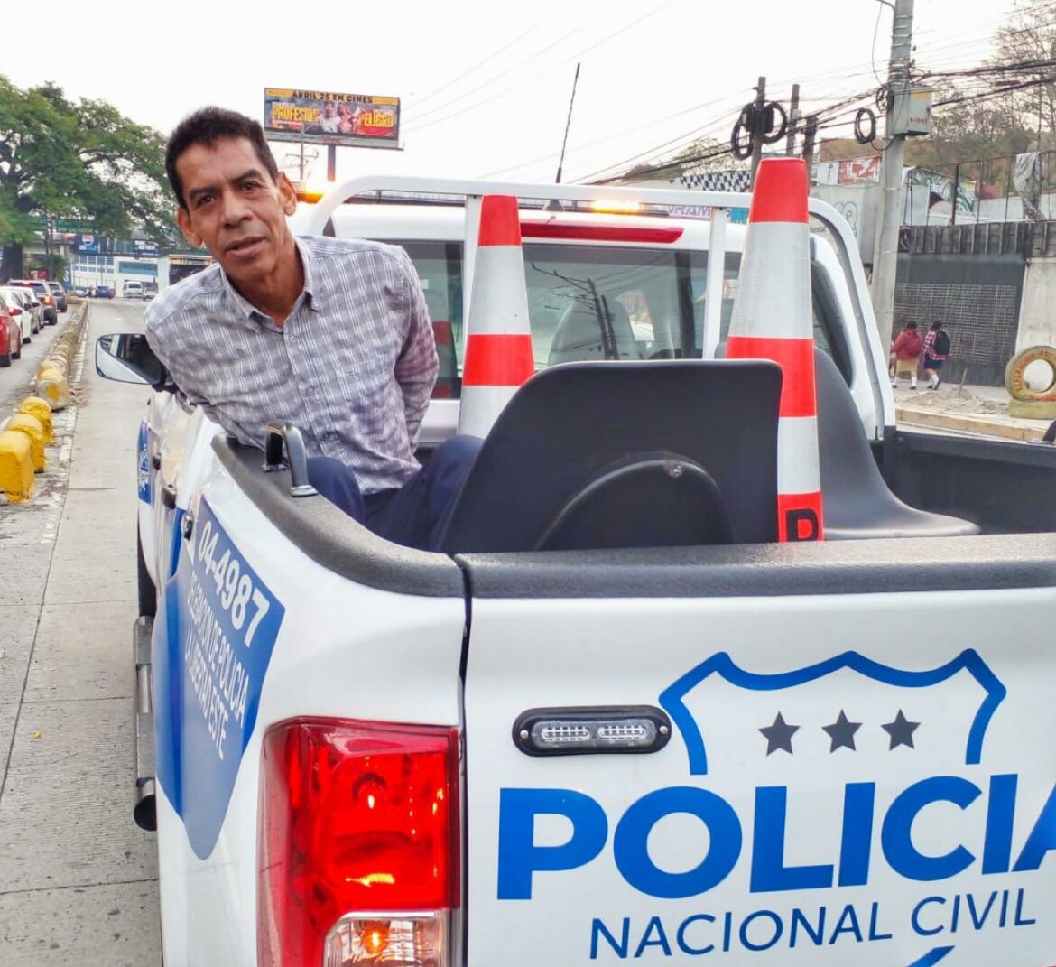 La PNC arrestó a un hombre que hurtó las pertenencias de una mujer en la 42-B