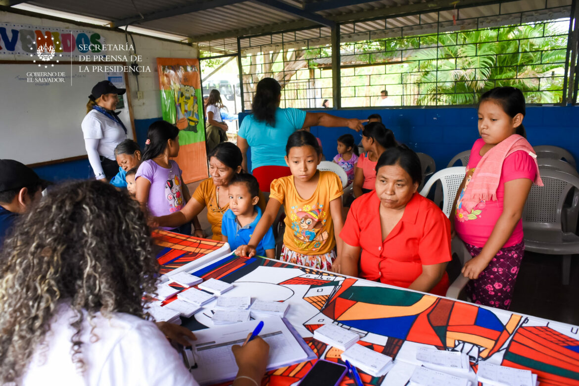 Dirección de Integración ejecutó una ‘feria integra’ en el cantón Azacualpa, Panchimalco