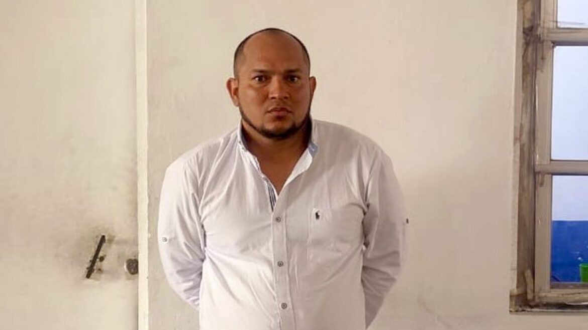 Controles migratorios identificaron a un fugitivo buscado por la INTERPOL