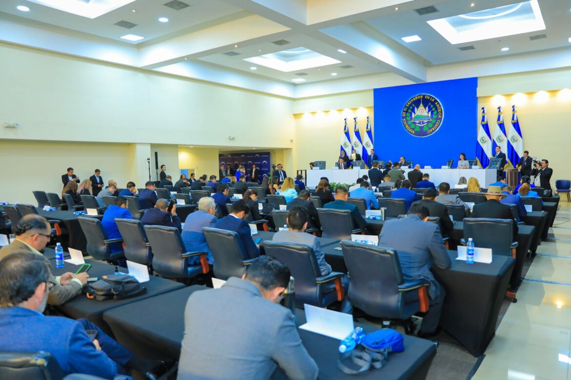 Diputados ratificaron exoneración de visas de salvadoreños y bolivianos en ambas naciones