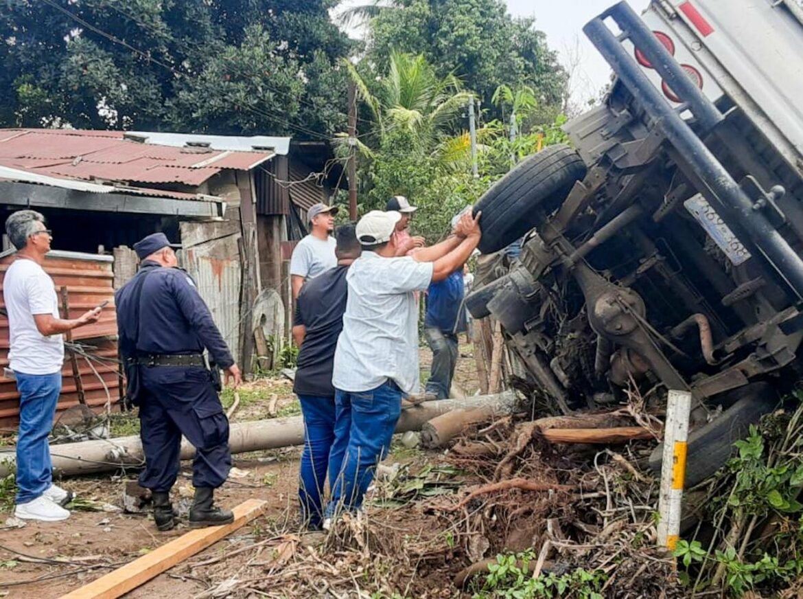 Al menos cuatro personas heridas en accidentes de tránsito