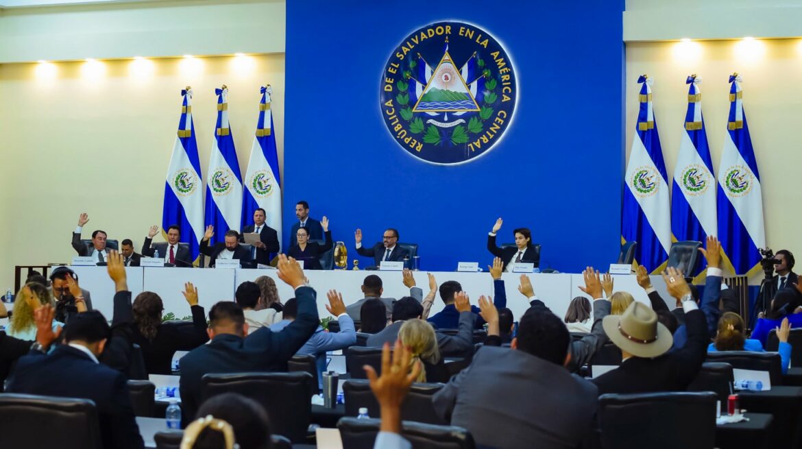 Reforman Ley de Presupuesto 2024 para inyectar más recursos a los ministerios de Agricultura y Salud