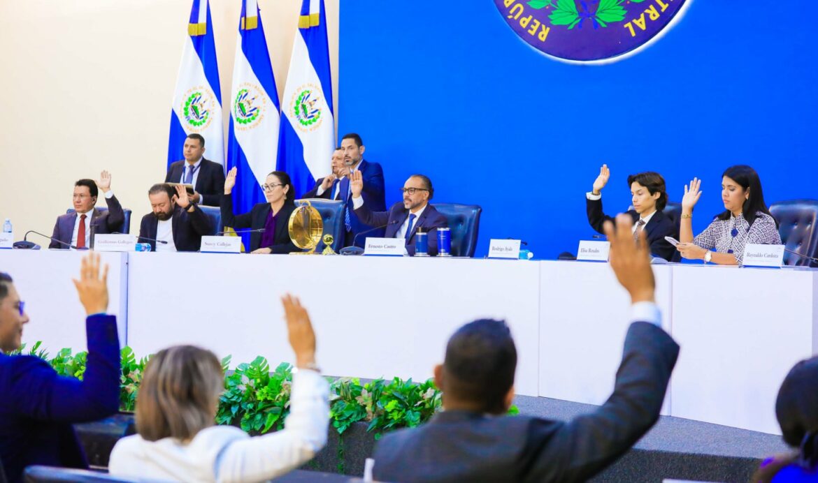 Diputados avalan la Ley Especial de Transición para la Reestructuración Municipal