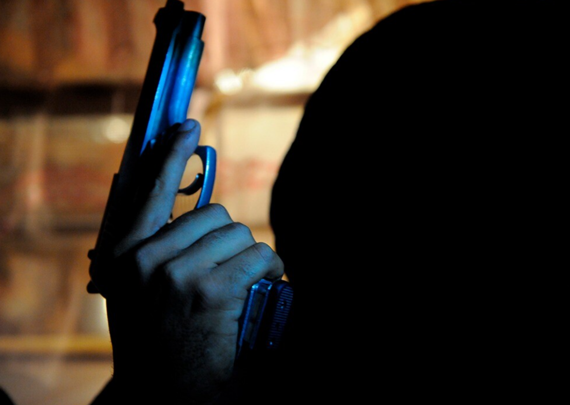 PNC procesa escena de homicidio en donde un hombre asesinó a su compañera de vida en San Miguel