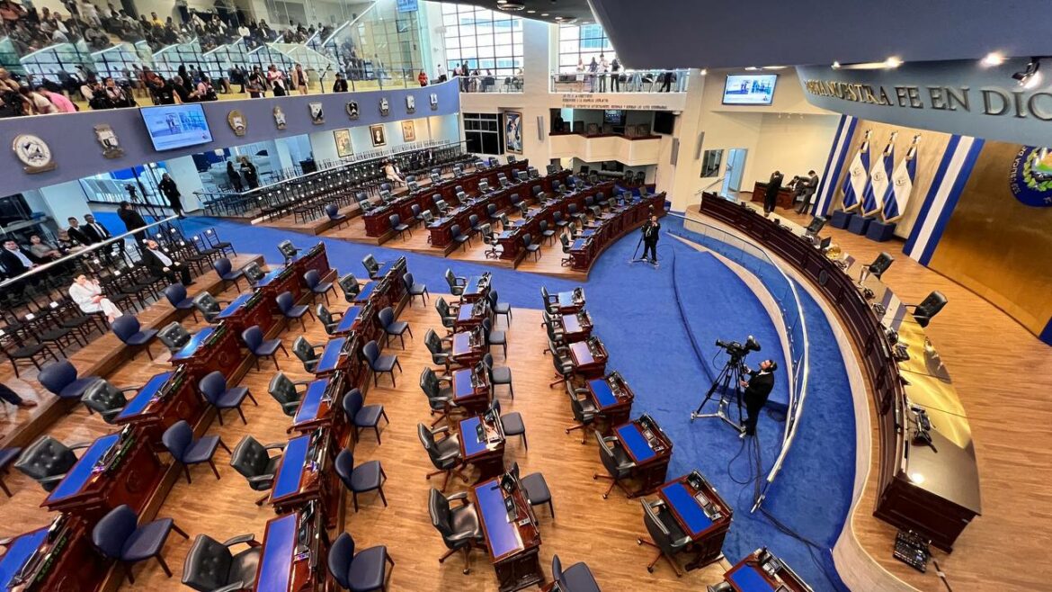 Así luce el nuevo Salón Azul de la Asamblea Legislativa