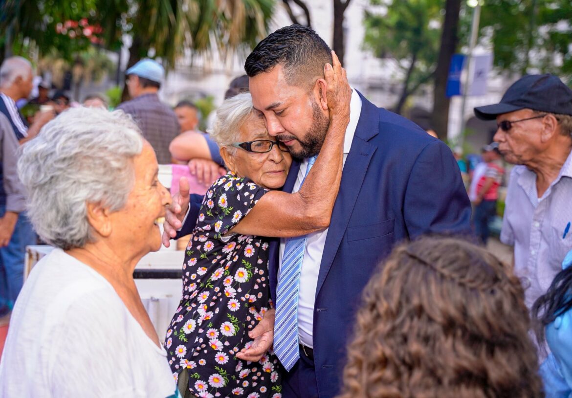 Alcalde de San Miguel Centro, Alex Torres afirma que su administración trabajará con la gente “principalmente con la que más necesita”