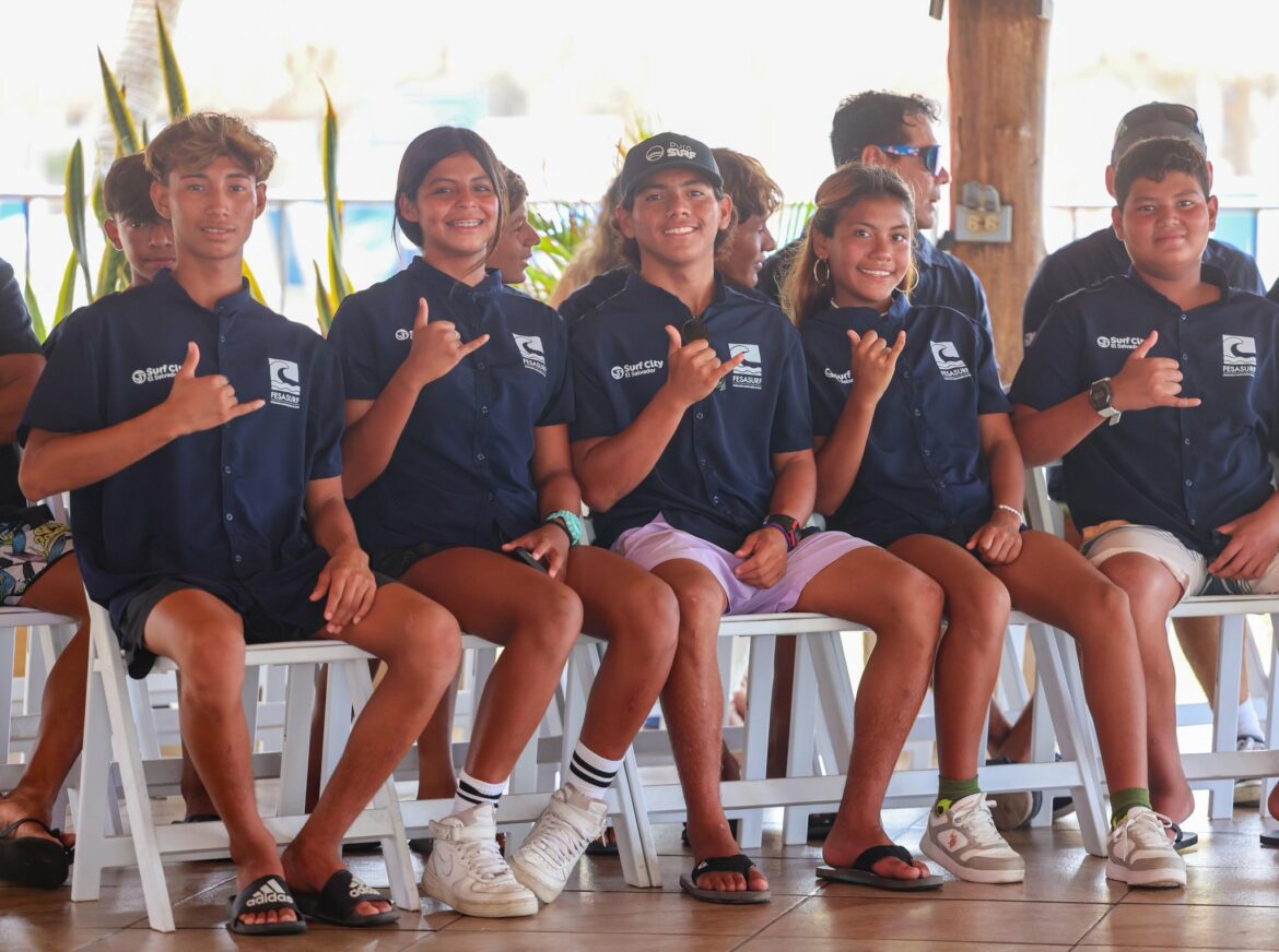 Más de 447 atletas de 54 países participarán en el ISA World Junior Surfing Championship 2024