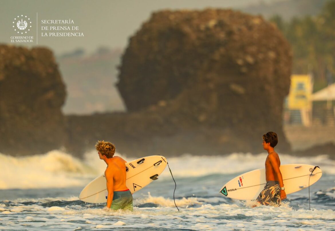 Inician las competencias del ISA World Junior Surfing Championship Surf City El Salvador