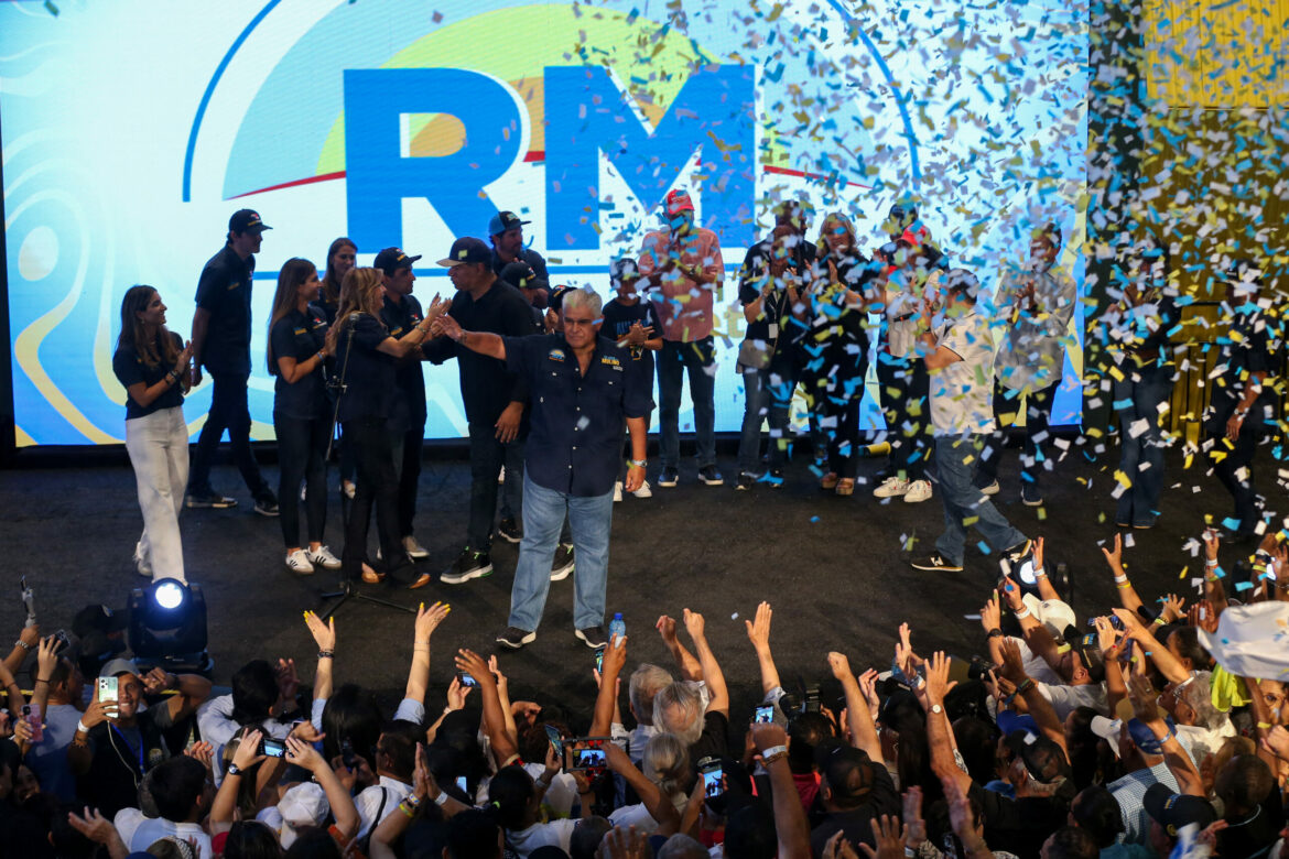 José Raúl Mulino gana la presidencia de Panamá y dice no ser «títere de nadie»