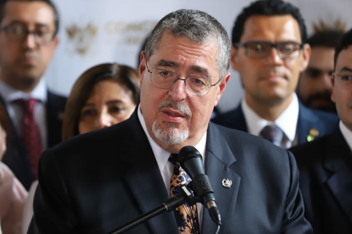 Arévalo presenta reforma a la ley del Ministerio Público que permitirá destituir al fiscal general «por causa justa»