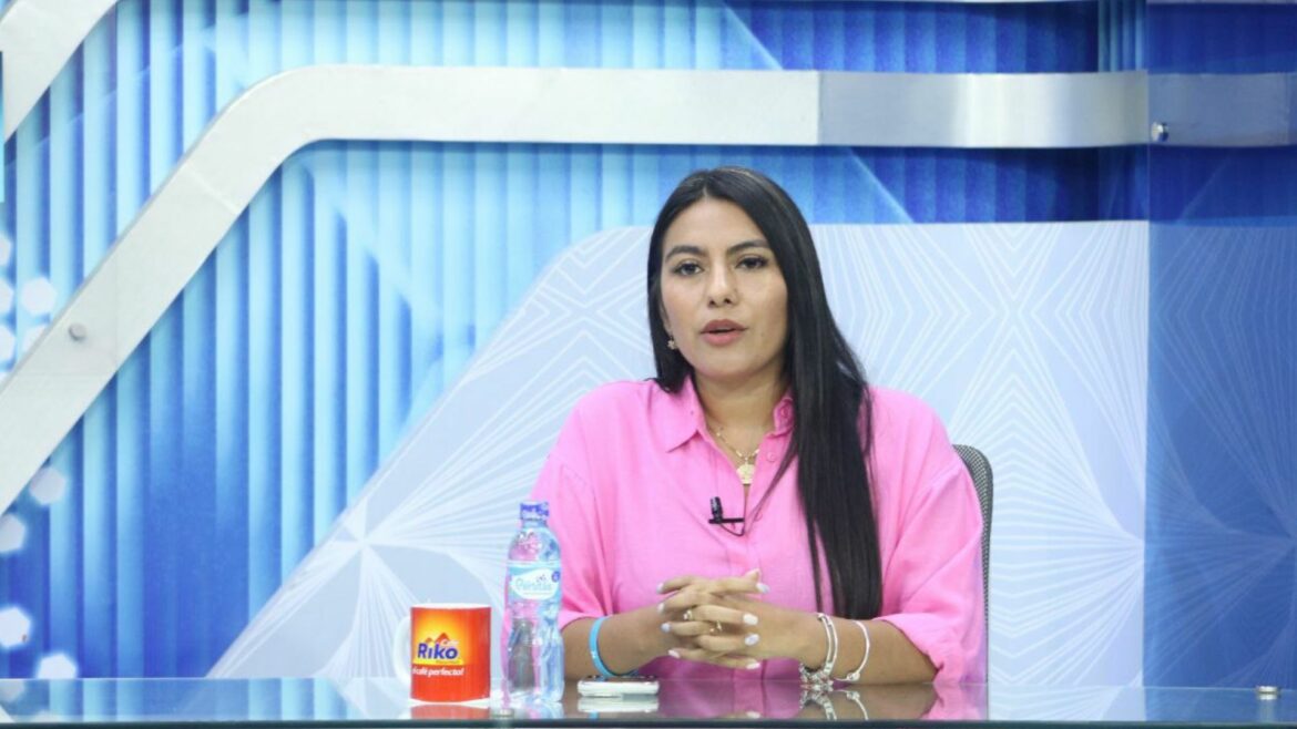Alcaldesa de Cuscatlán Sur: «Hemos heredado 11 distritos que tienen alrededor de $10 millones en deuda»