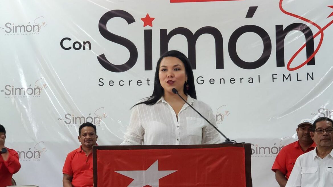 Exdiputada, Anabel Belloso competirá en las elecciones internas del FMLN, busca dirigir la Secretaría Nacional de la Mujer