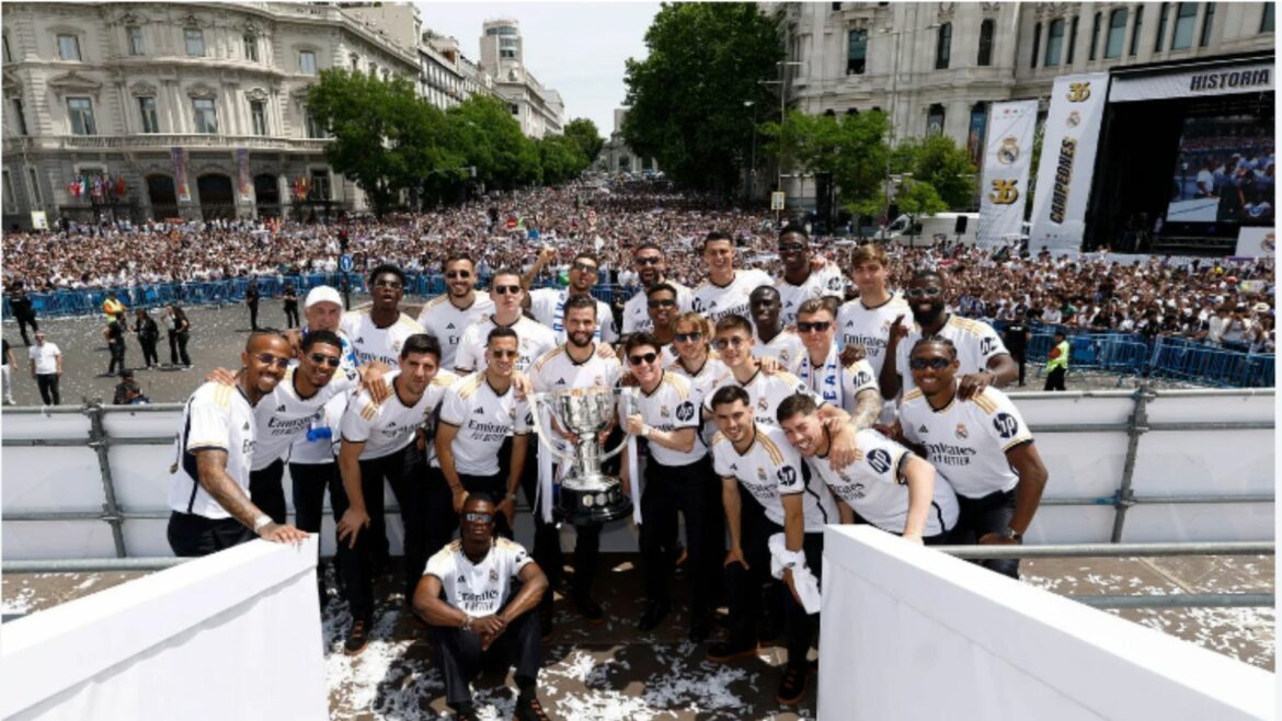 FOTOS: El Real Madrid celebra en La Cibeles el 36º título de Liga