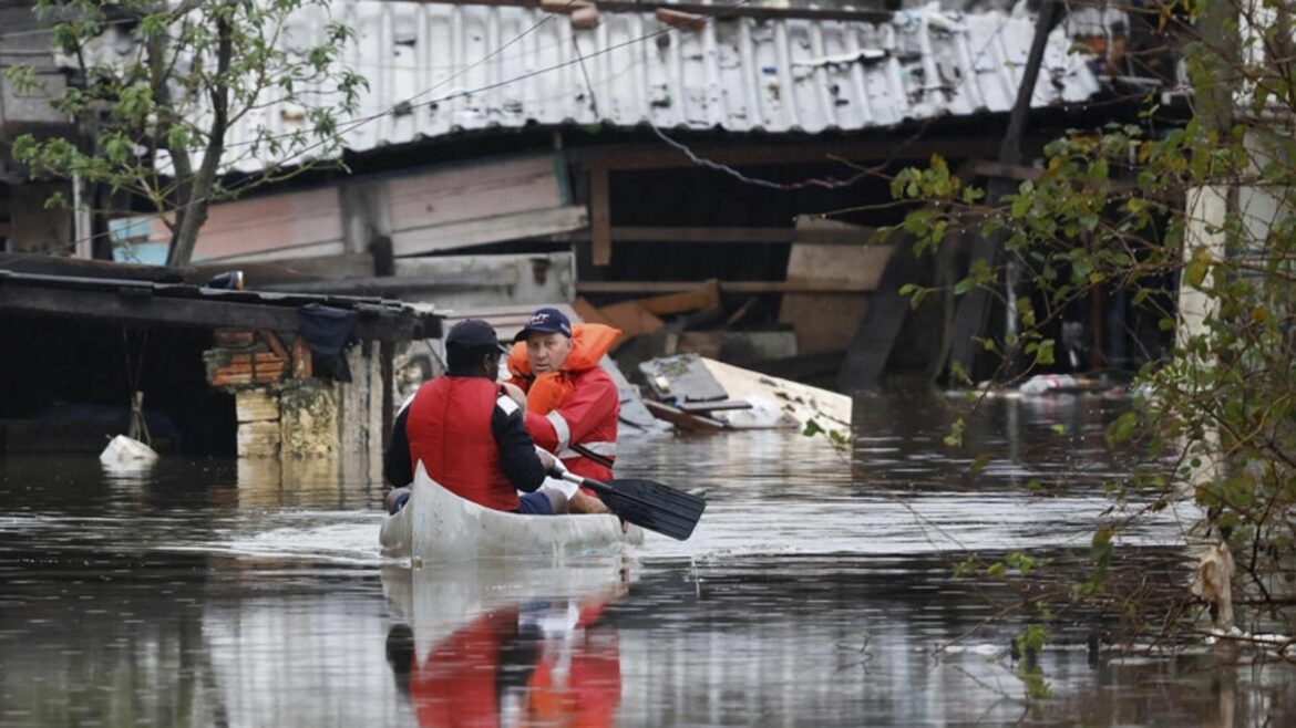 Las intensas lluvias no cesan en Brasil y ya dejan más de 140 muertos