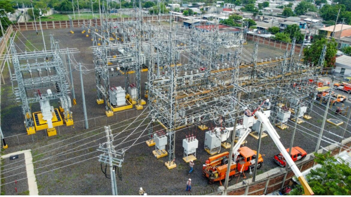 AES invierte $200 mil en renovación y mantenimiento de red eléctrica en la zona central del país