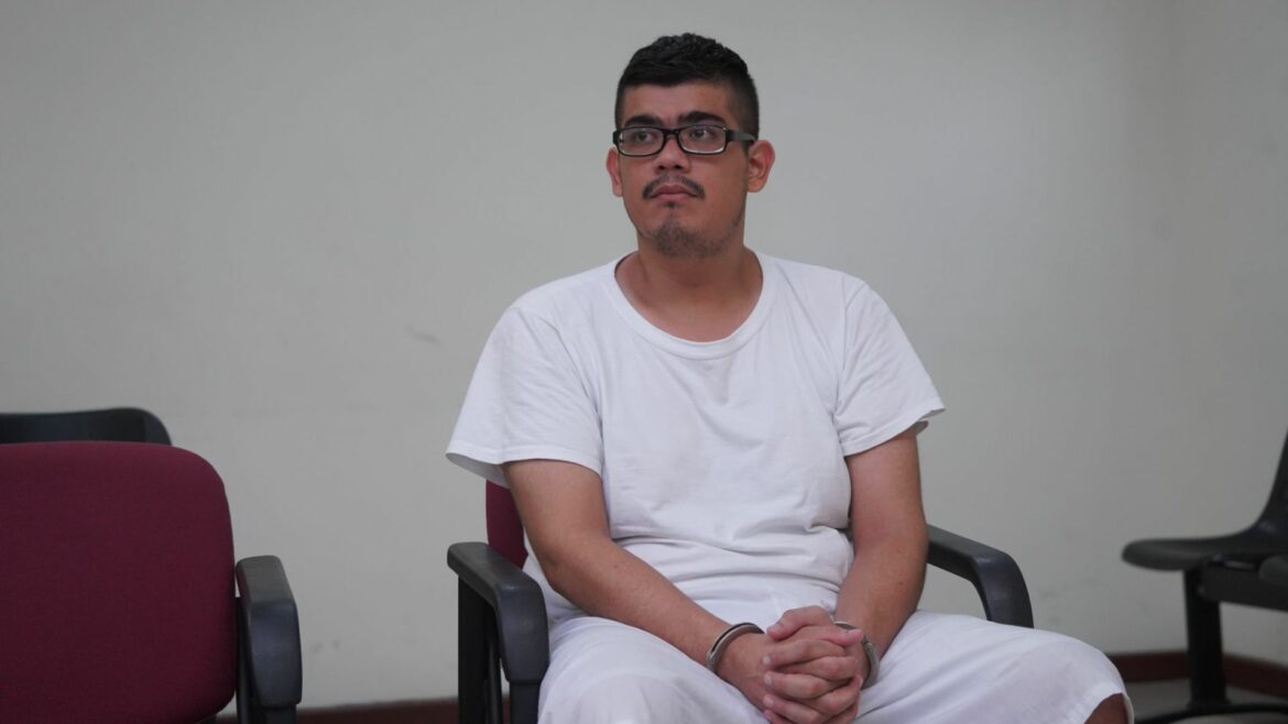 Condenan a 6 años de cárcel y pagar más de $15 mil a sujeto que robo un vehículo en 2019