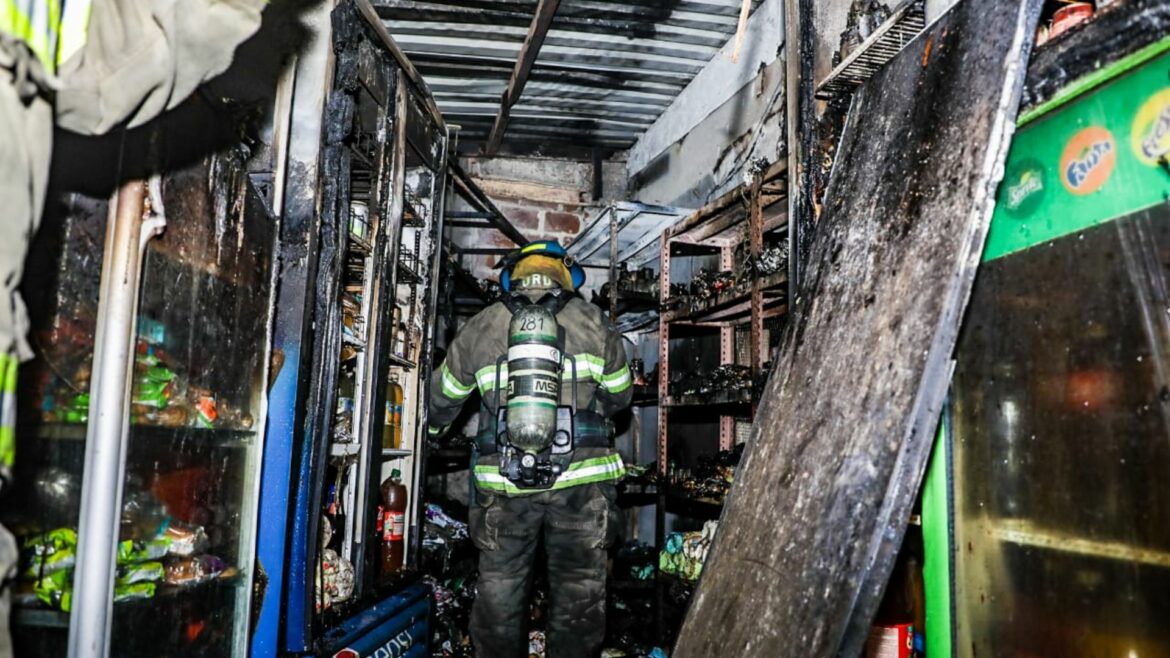 Bomberos atendió incendio en vivienda en Soyapango