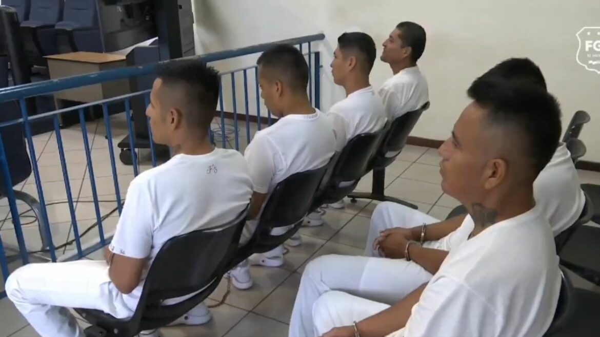 Fiscalía solicita penas máximas para seis mexicanos acusados de traficar cocaína en territorio salvadoreño