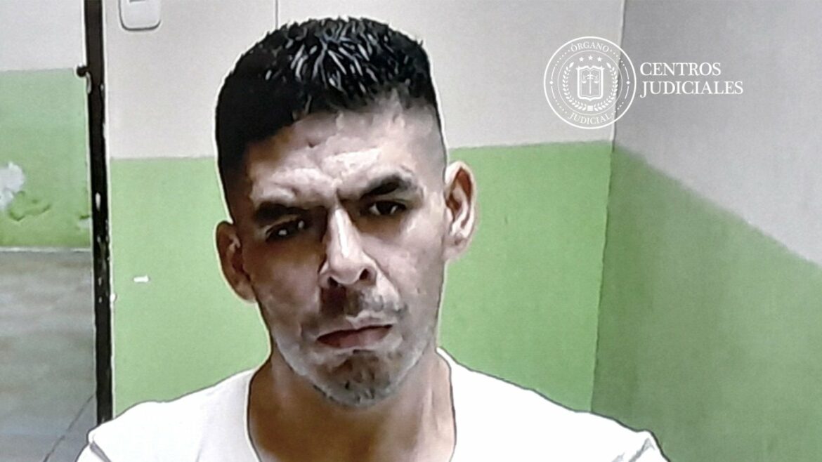 Expolicía condenado a 18 años de cárcel por extorsión y posesión de drogas