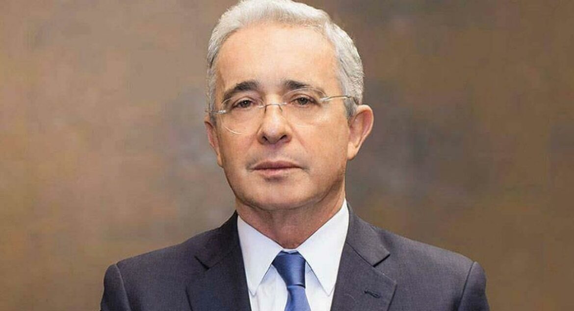 Jueza rechaza la solicitud de nulidad presentado por el expresidente de Colombia, Álvaro Uribe, en el proceso en su contra