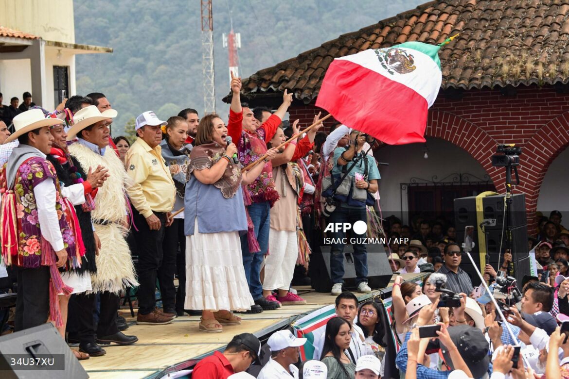 «Un gran cambio»: Mexicanos se alistan para elegir a su primera presidenta