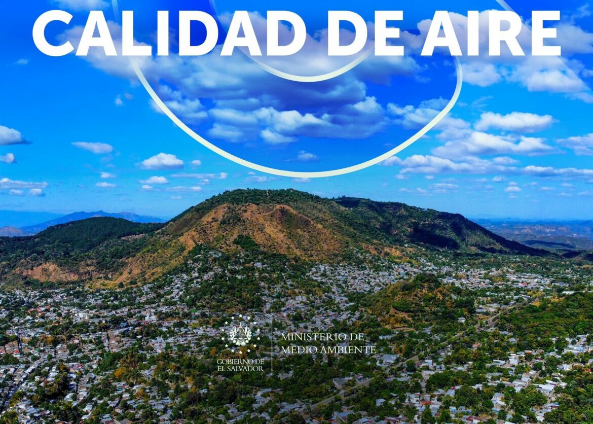 Ambiente brumoso se debe al humo proveniente de incendios en Honduras y Guatemala, el MARN recomienda uso de mascarilla