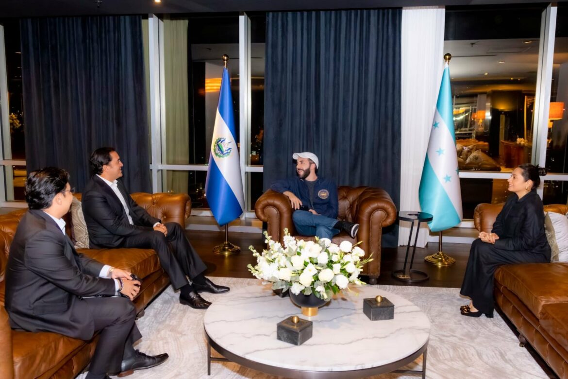 Secretario privado de la presidenta Xiomara Castro se reunió en El Salvador con el Pdte. Nayib Bukele