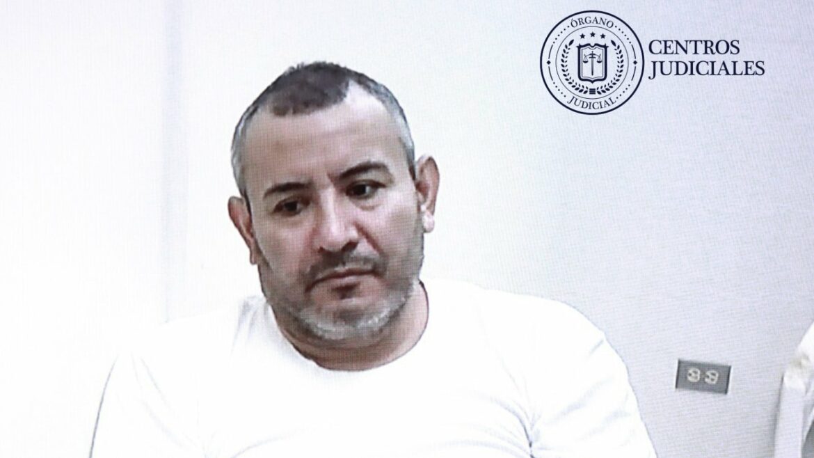 Acusado del feminicidio de su novia enfrenta vista pública