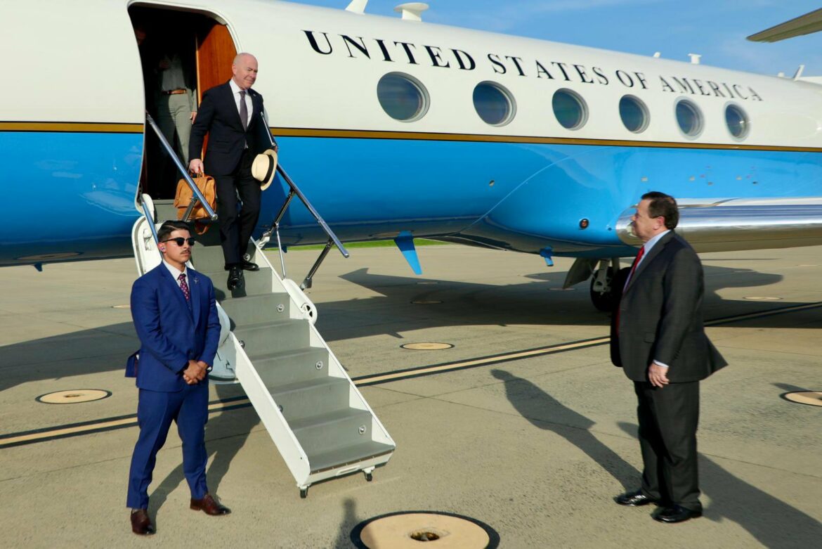 Arriba al país delegación de alto nivel de Estados Unidos para la toma de posesión del Pdte. Bukele