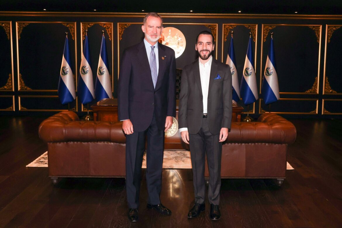 Pdte. Nayib Bukele recibe al Rey Felipe VI de España, en  víspera de su Investidura Presidencial