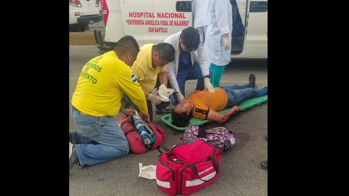 Dos personas fueron atropelladas sobre el bulevar del Ejercito