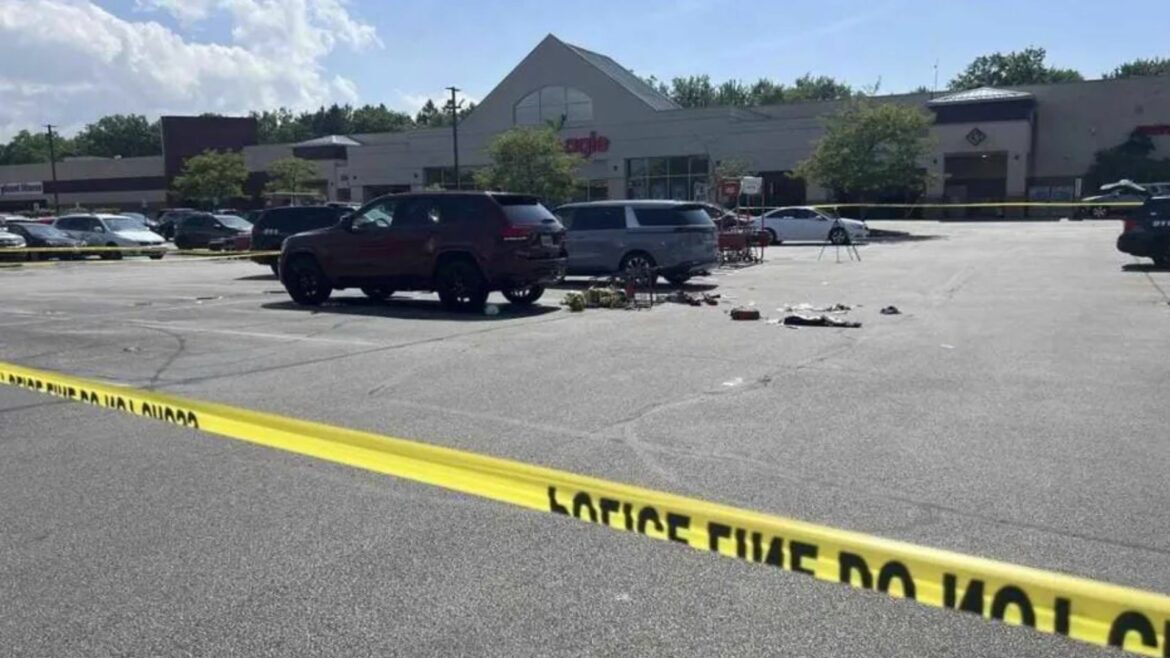 Niño de 3 años muere tras ser apuñalado en estacionamiento de centro comercial en Ohio, EE.UU