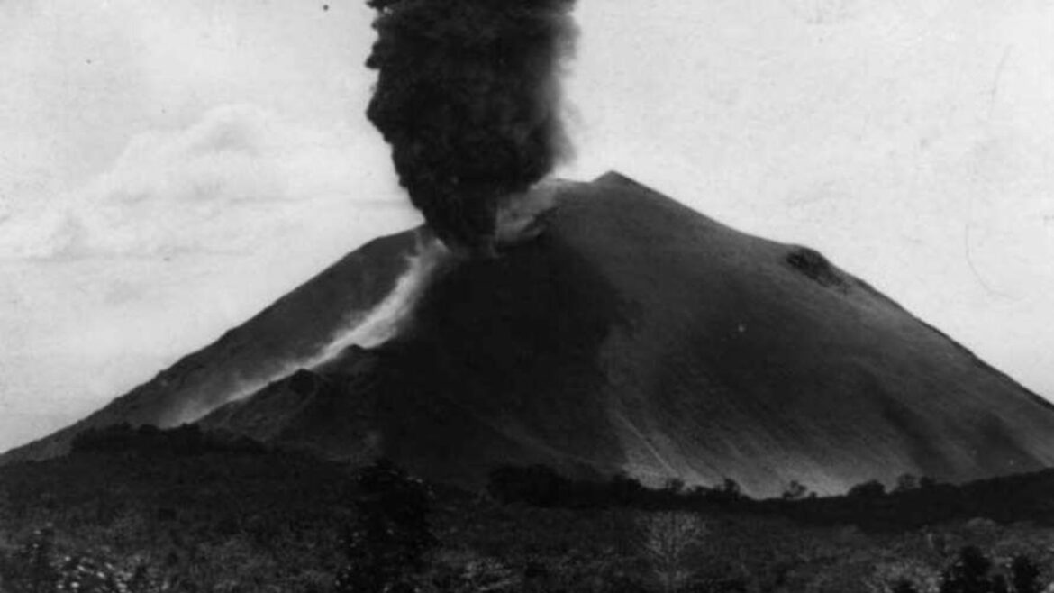 Se cumplen 107 años de la última erupción del volcán de San Salvador