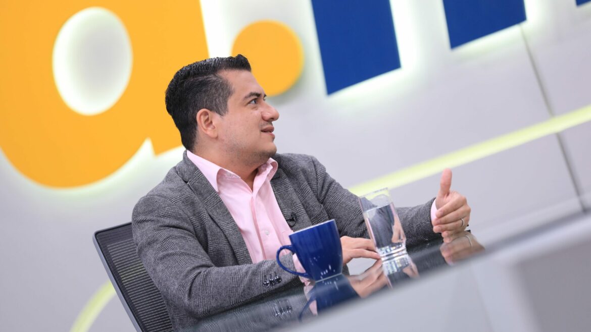 Abogado Contreras afirma que se debe evaluar «integralmente» al TSE debido a que «ya dio lo que tenía que dar»