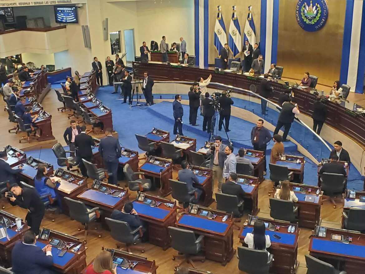 Asamblea acepta observaciones del presidente de la República, con relación a las reformas a la Ley de Protección al Consumidor