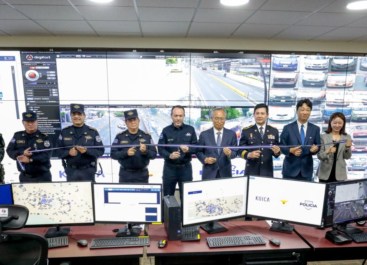 Entregan moderno Centro de Control de Videovigilancia a la PNC
