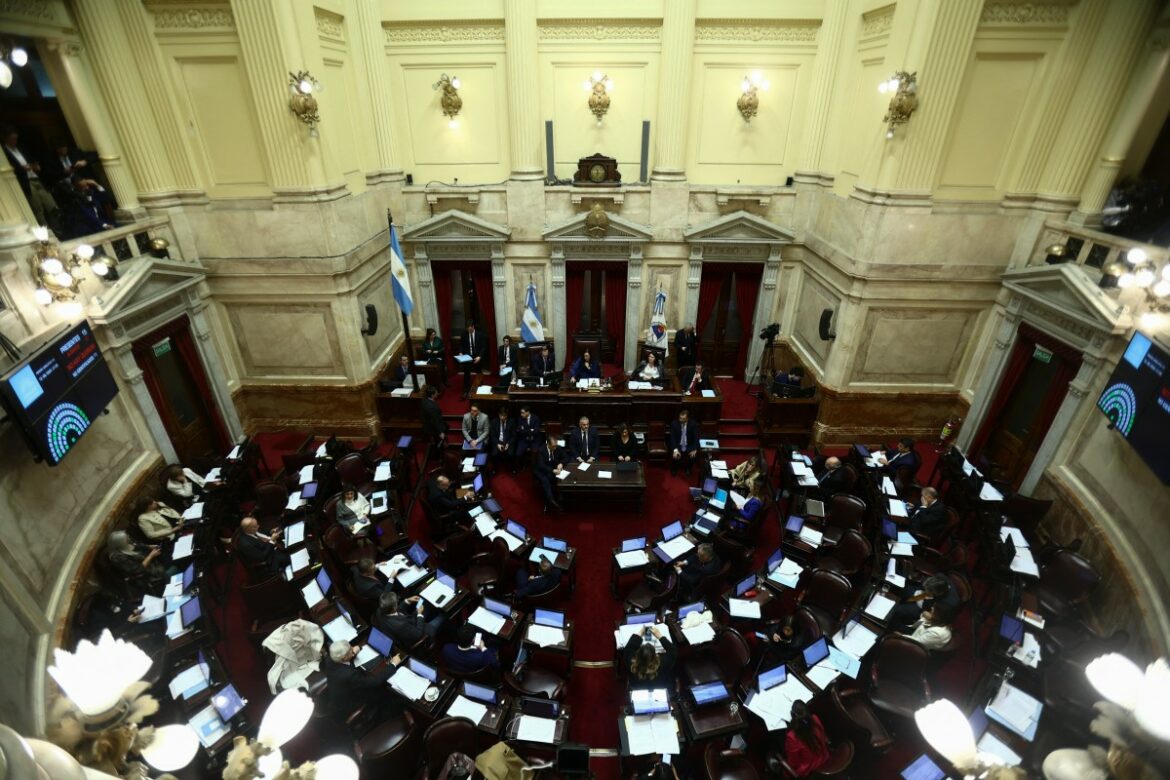 Propuesta de reforma crucial de Milei da paso clave en el Senado argentino